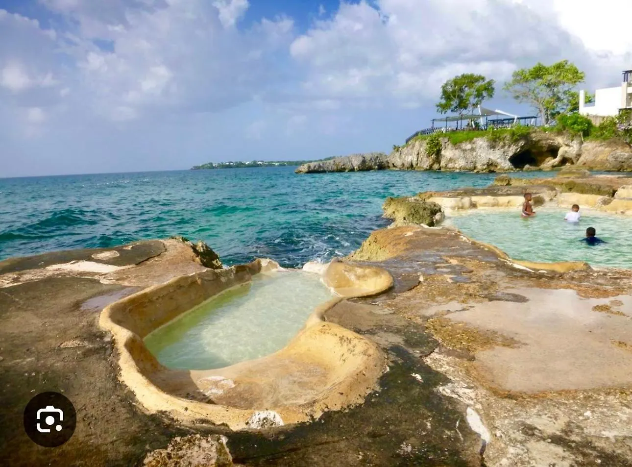 Apartment Casa Mire-Lee, Seaside Serenity At Negril 7 Miles Beach, Point Village